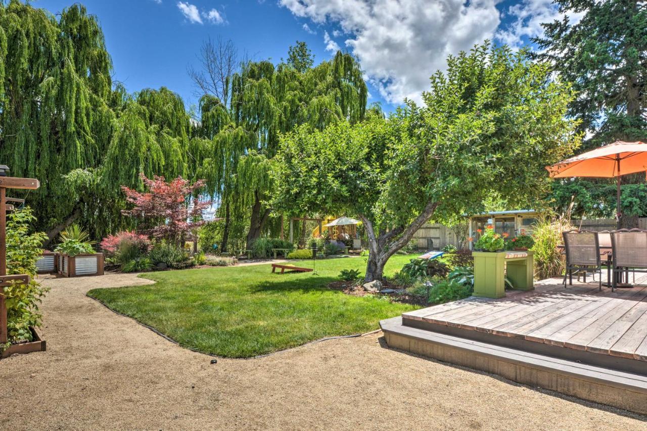 Central Medford Family Retreat With Large Yard! ภายนอก รูปภาพ